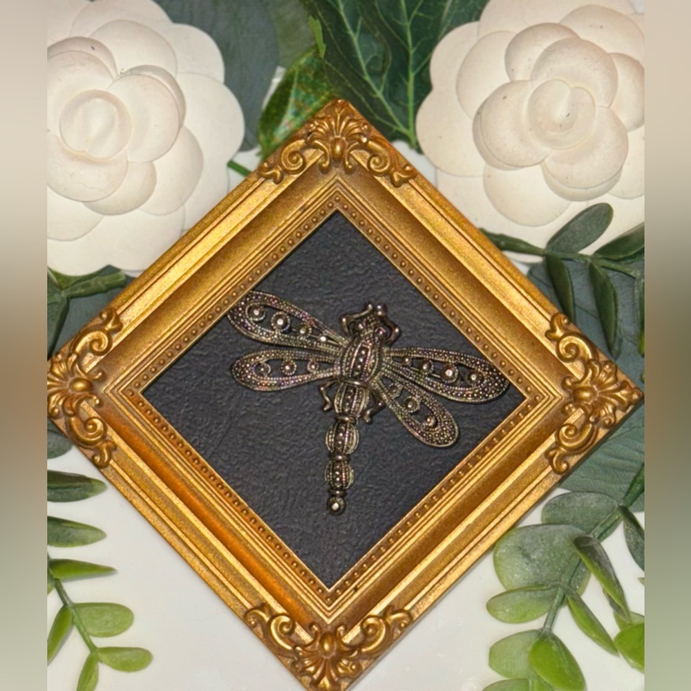 Silvertone Dragonfly Brooch - Picture 8 of 16